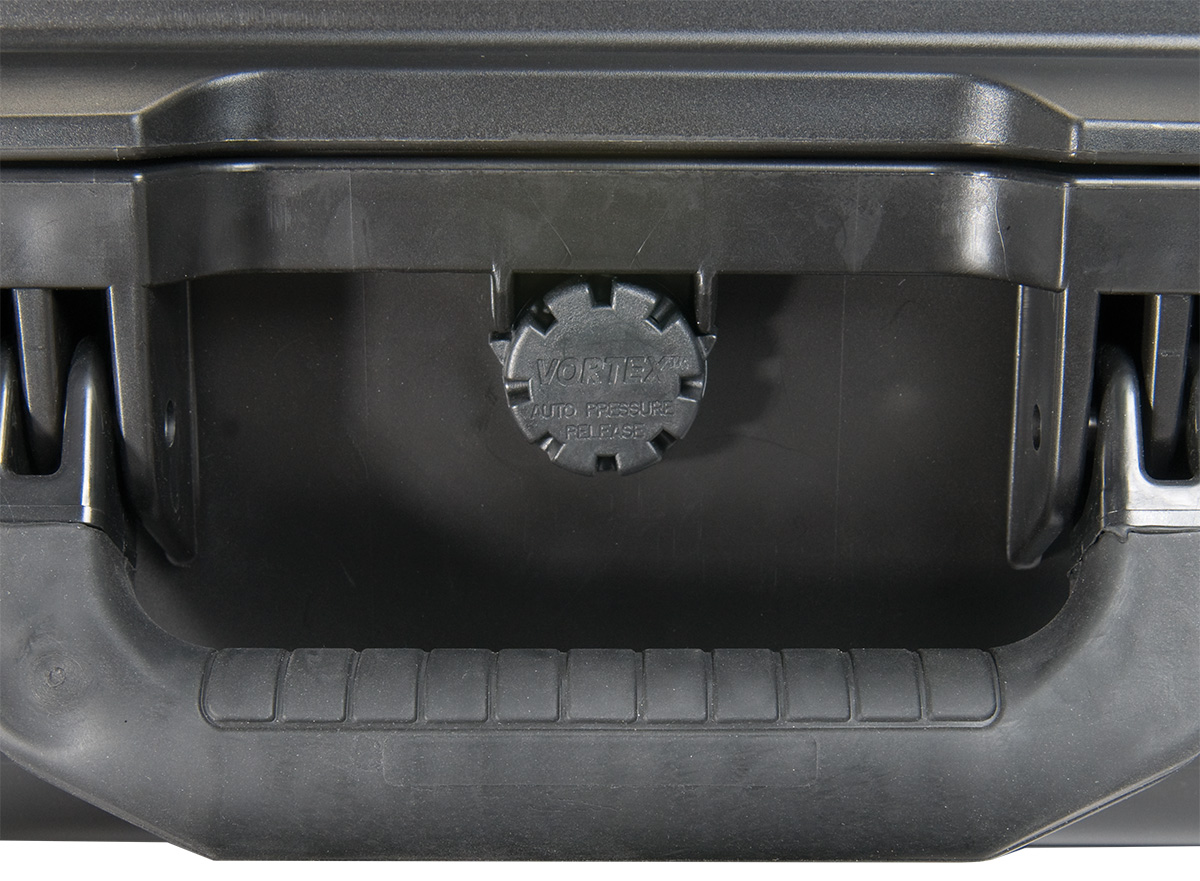 pelican-hardigg-storm-hard-case-pressure-valve